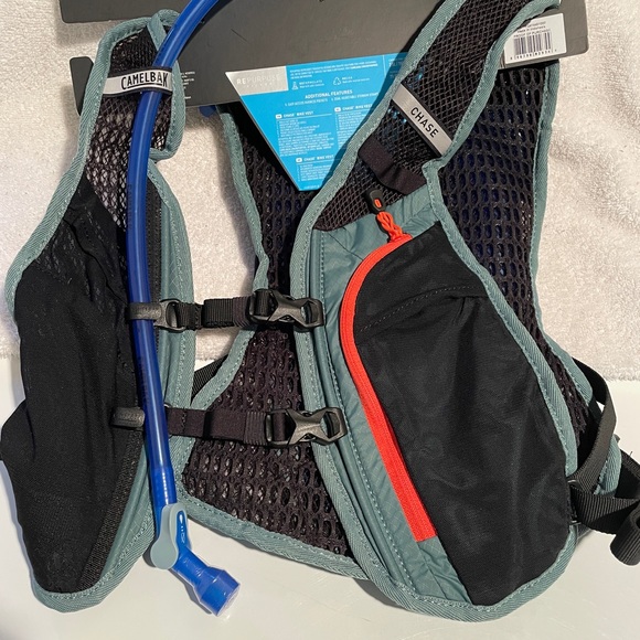 CamelBak Chase Hydration Pack - Teal and Black - Picture 2 of 5